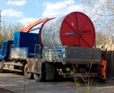 В Мотовилихинском районе Перми подрядная организация «НОВОГОР-Прикамье» «Аквапура» ведет работы по санированию канализационного коллектора «14/16» с диаметром трубопровода 600-800 мм.